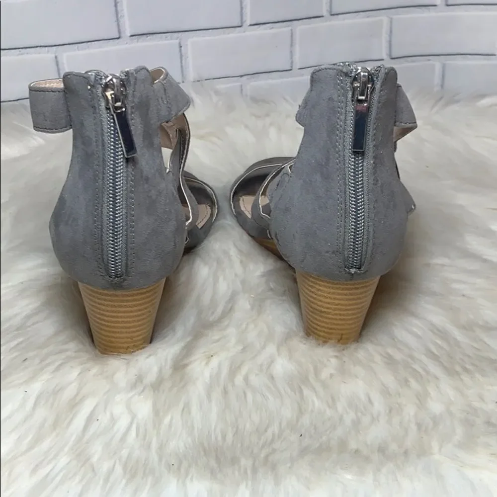 Torrid Strappy Grey Suede Wedges‎ Size 8 Wide